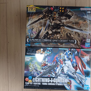 HG 라이트닝 제타 건담, 더블오 커맨드 퀀터 데저트타입 판매합니다
