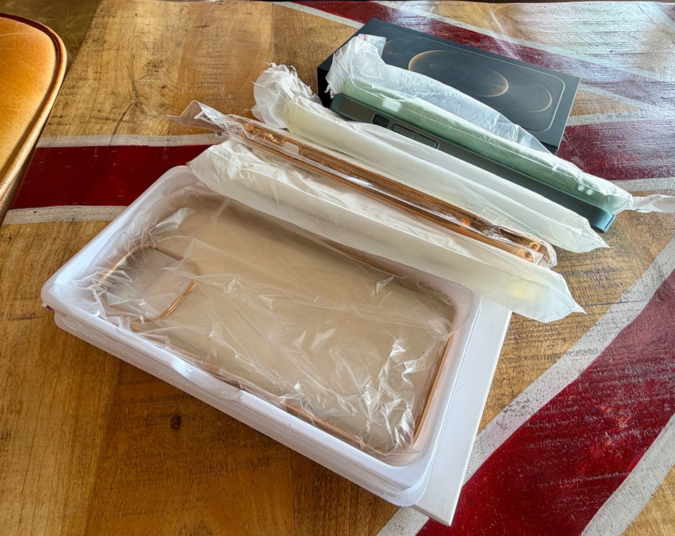 아이폰12 프로맥스 골드 512GB S급 박스풀 + 액세서리 판매해요!--7