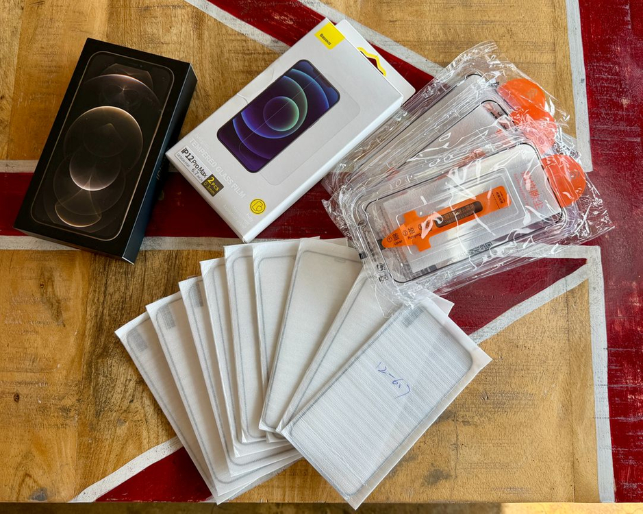 아이폰12 프로맥스 골드 512GB S급 박스풀 + 액세서리 판매해요!--8