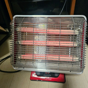 타올라 QH-1801 전기난로 전기발난로