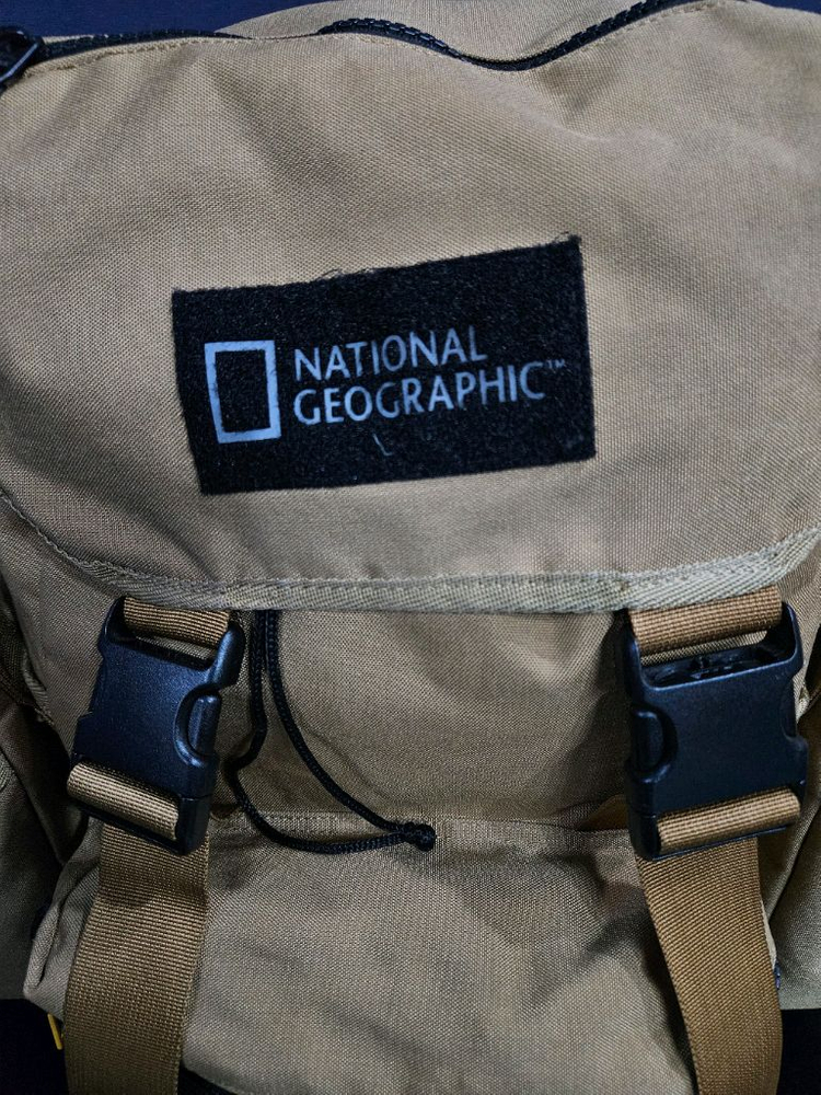 내셔널지오그래픽 카멜 남성 밀리터리 백팩--7