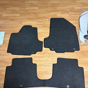 더 뉴 아이오닉5 프레스티지 순정매트 팝니다