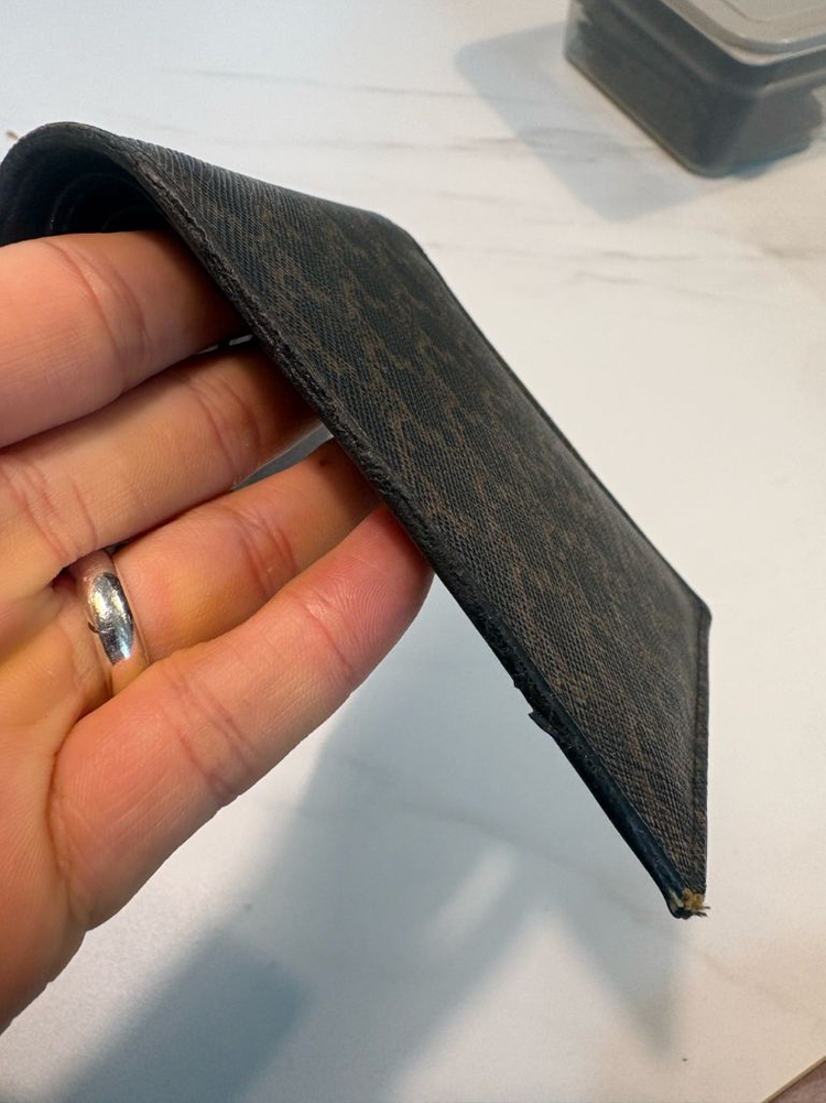 셀린느 남성반지갑 이미지