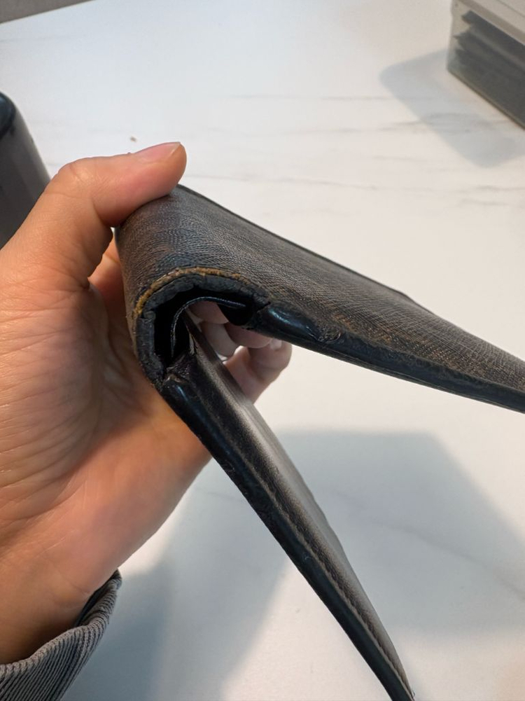 셀린느 남성반지갑 이미지