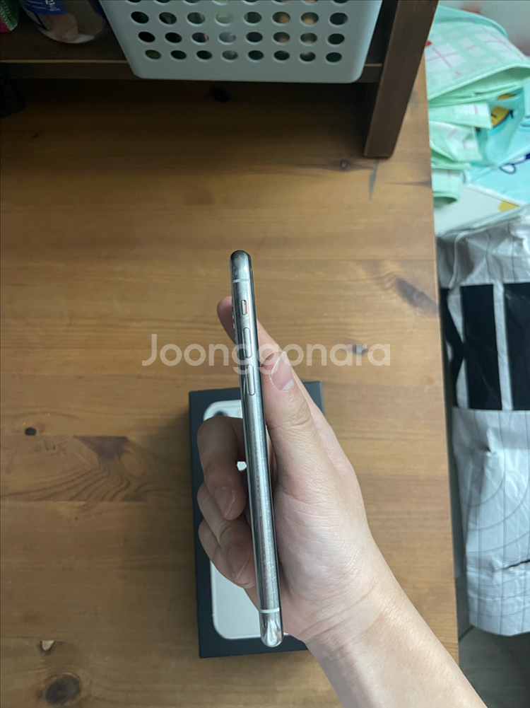 아이폰 11프로 64기가--8