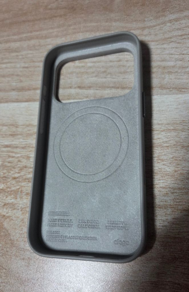 엘라고 아이폰17프로 맥세이프 가죽케이스 라이트그레이 새제품--8