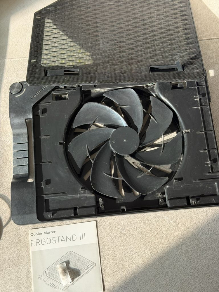 쿨러마스터 ERGOSTAND III 노트북 쿨러 거치대--3