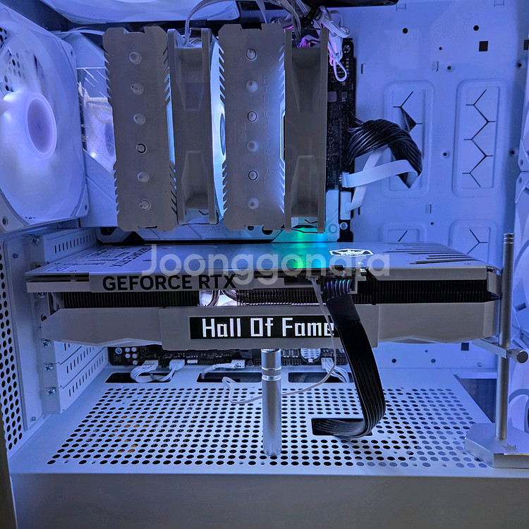 갤럭시 RTX 5070 Ti HOF GAMING 호프 화이트--1