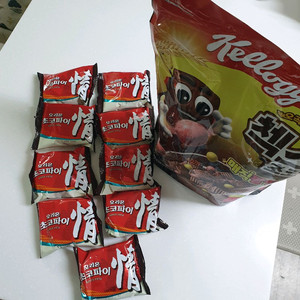 켈로그 첵스초코 시리얼 400g+초코파이외 몽땅 드려요!!