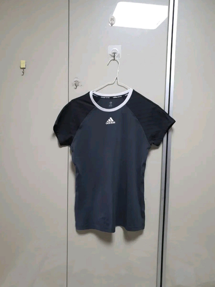 아디다스 테니스 티셔츠 (90)/3천원--0