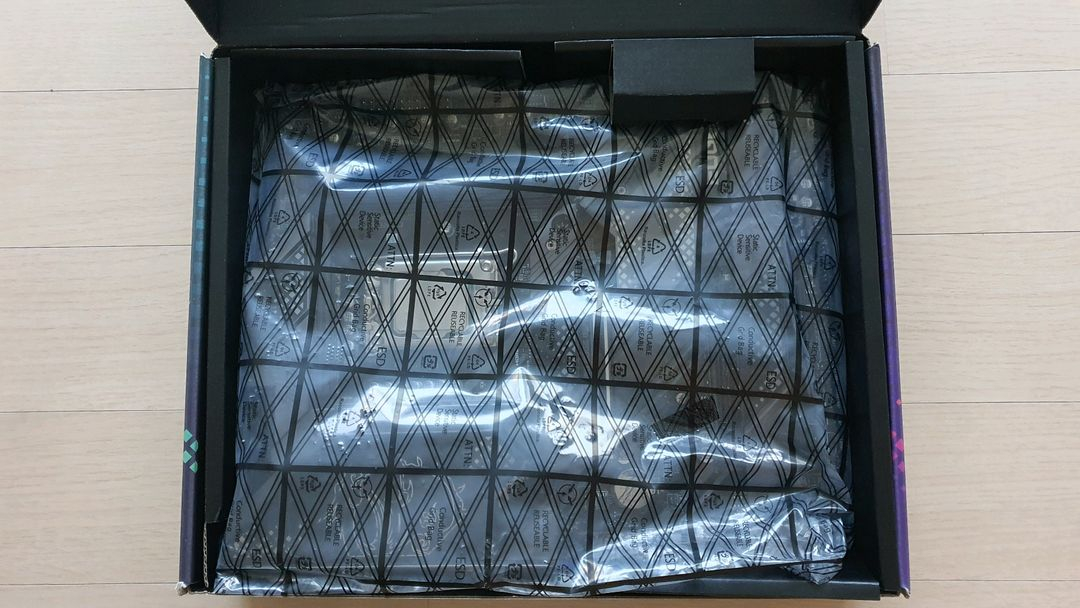 i7 13700kf + msi z690 edge wifi 판매합니다.--1