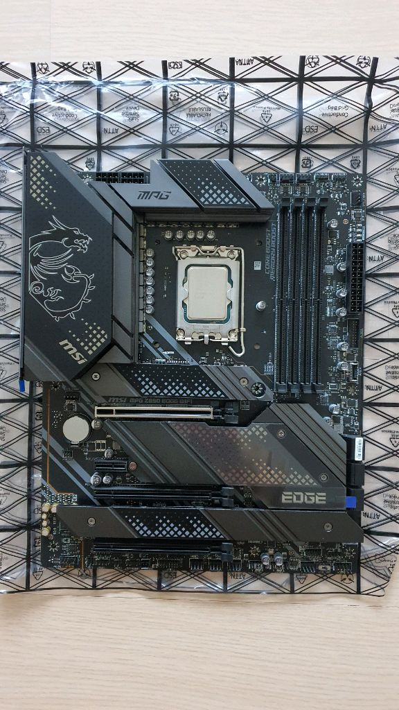 i7 13700kf + msi z690 edge wifi 판매합니다.--2