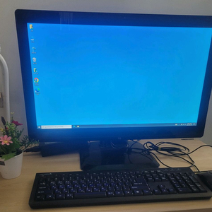 24인치 일제형 컴퓨터 i5. 6500