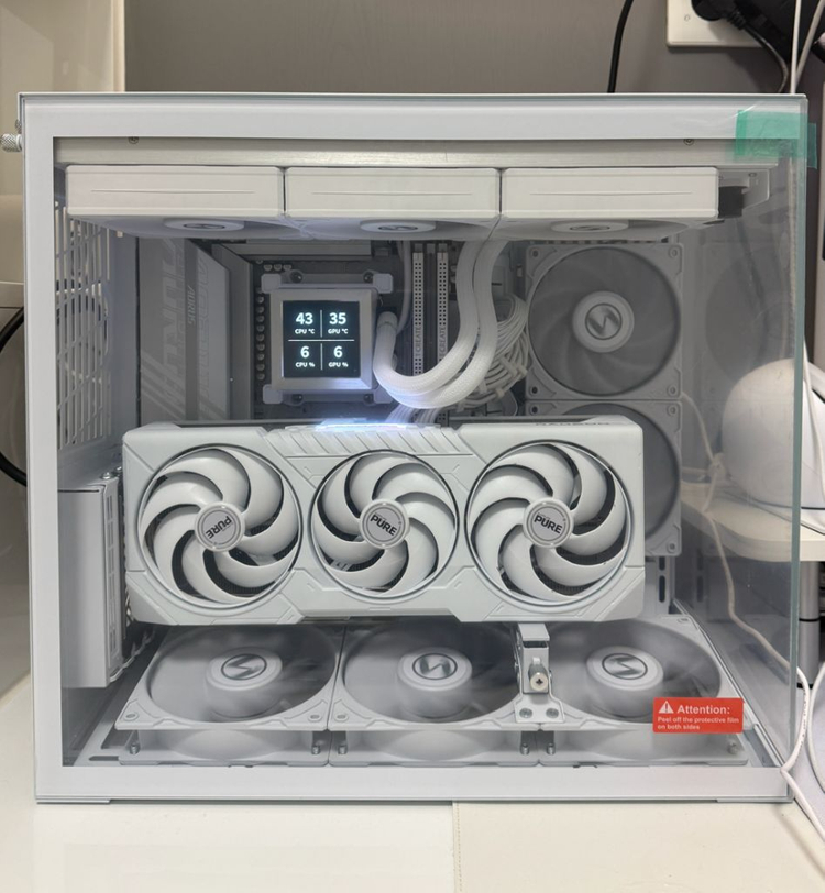 9800x3d 9070xt 리안리 non-rgb 이미지