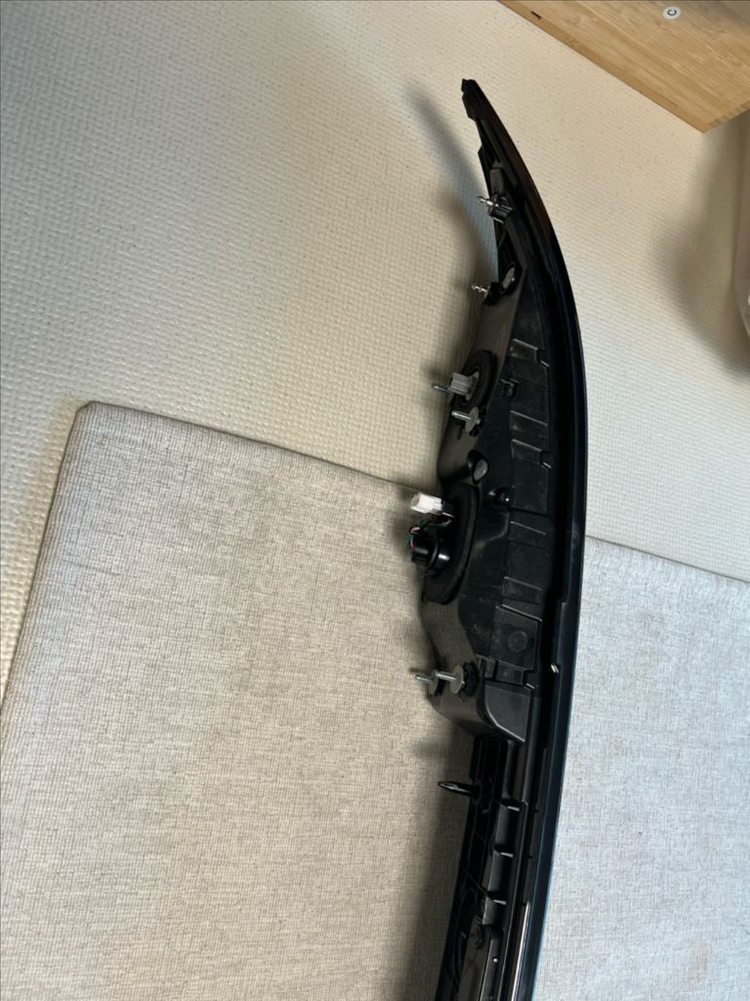 캐스퍼 할로겐 리어램프--1