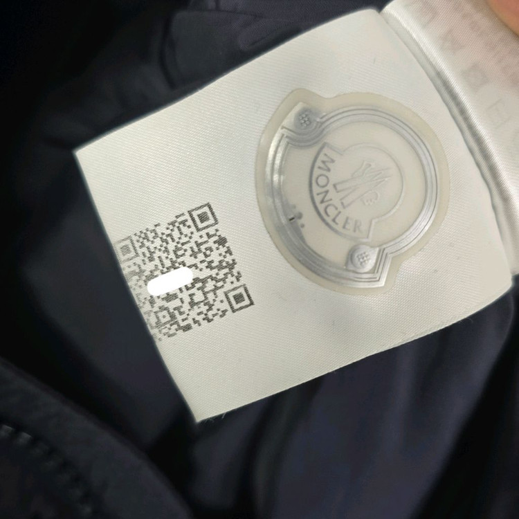 몽클레어 클루니 패딩 2사이즈 95 100 판매 이미지