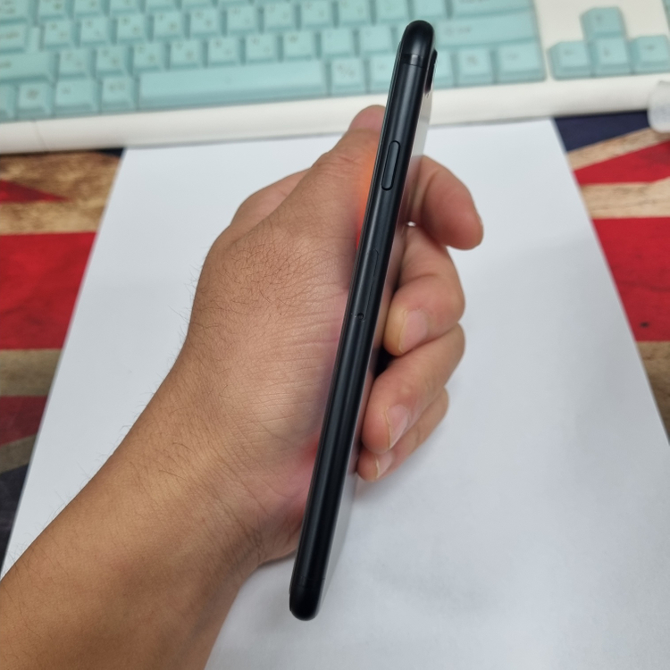 아이폰7 32GB 블랙 S급 중고폰 배터리95% 레트로폰 감성폰 인스타폰 199340--7