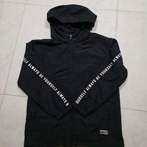 SUPERBLY 블랙 후드 바람막이 155