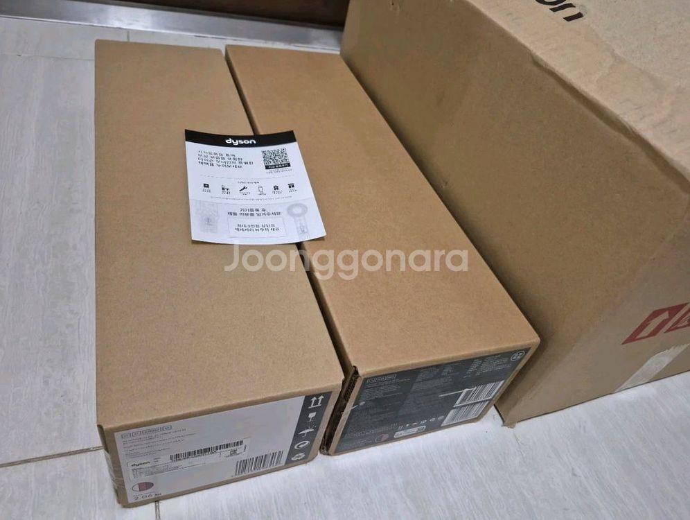 [박스미개봉 정품] 다이슨 에어스트레이트 스트레이트너(세라믹 핑크 로즈골드)와 보관케이스세트 새상품--2