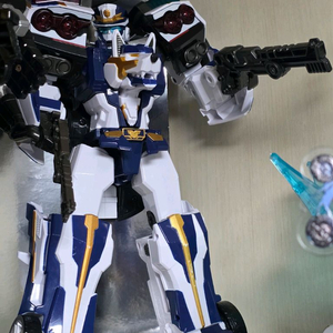 또봇V 캡틴폴리스