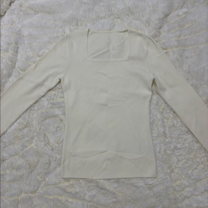 시에 sie 슈어 스퀘어넥 니트 크림 판매해요