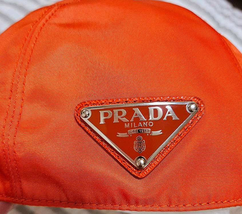 정품 프라다 삼각로고 볼캡 파격가 (새상품급 1회착용)--2