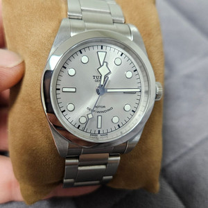 튜더 블랙베이 36 실버(구형)