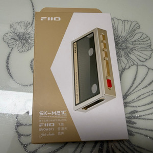 FiiO 피오 M21 전용 레트로 케이스 FiiO SK-M21C 판매합니다.