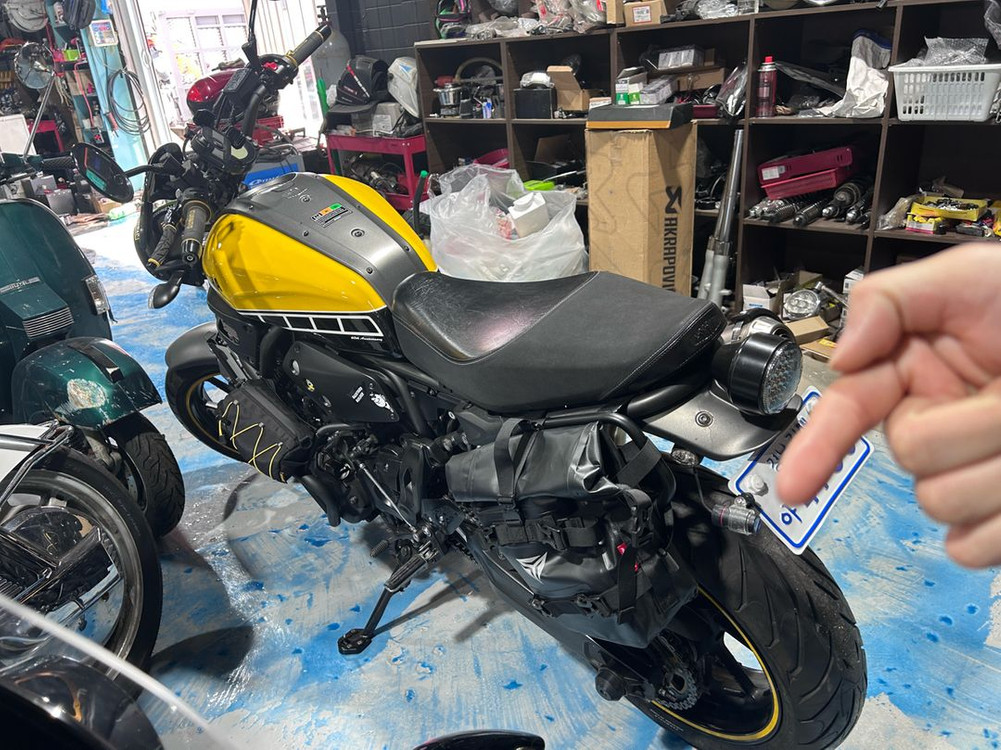 XSR700 이미지