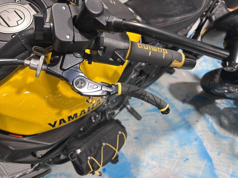 XSR700 이미지