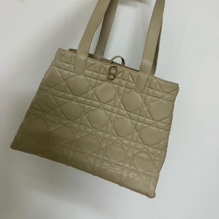 디올 뚜쥬흐 L--2