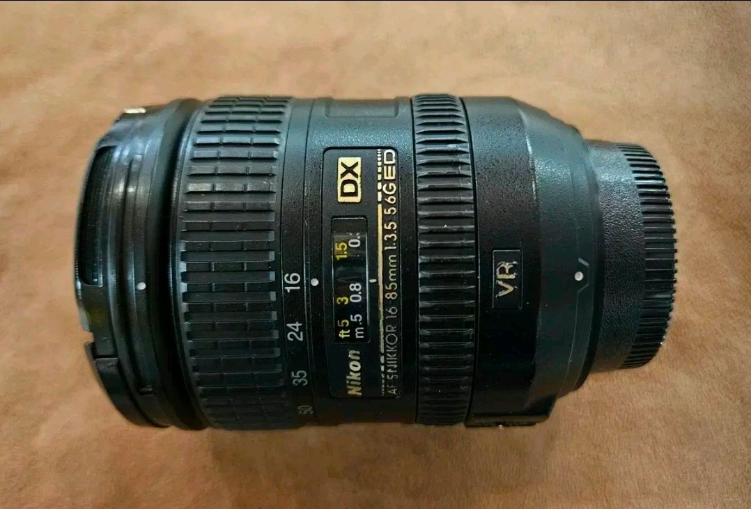 니콘 AF-S 16-85mm F3.5-5.6G ED VR 크롭용 표준렌즈--3