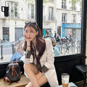 (택o) 루흐 lheure (구 A17h) 스트라이트 린넨 아이보리 자켓