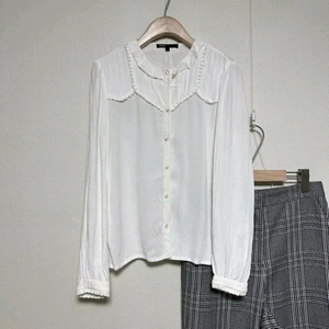 마쥬 화이트 레이스 블라우스