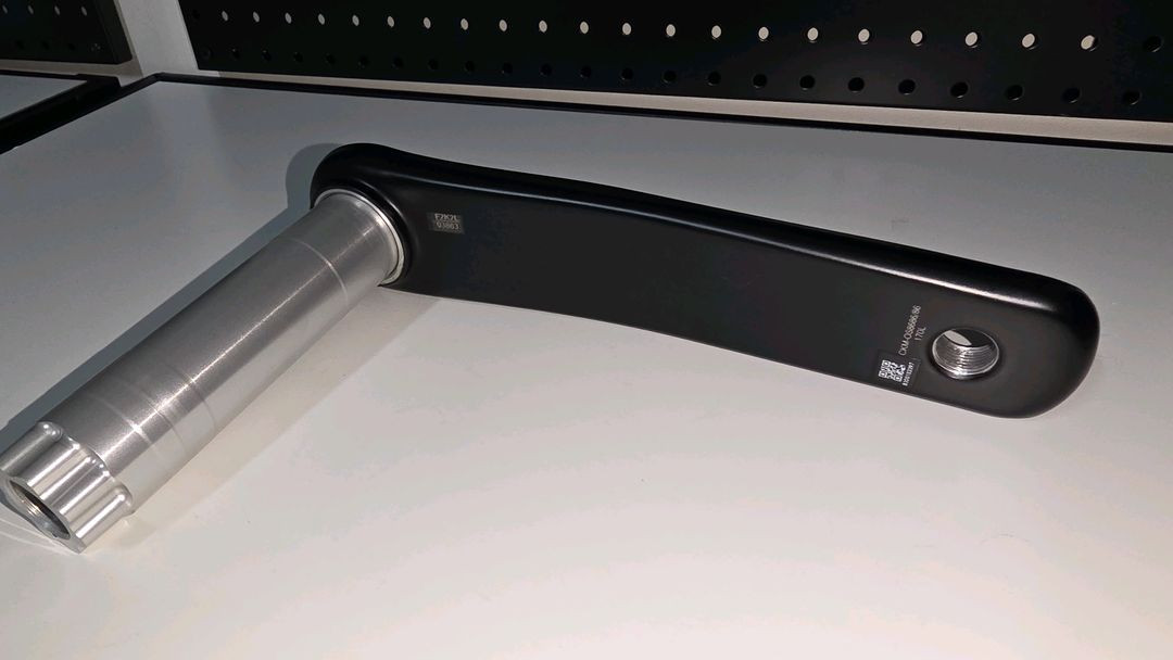 브롬톤 T라인, 순정 카본 크랭크 (BB포함)--3