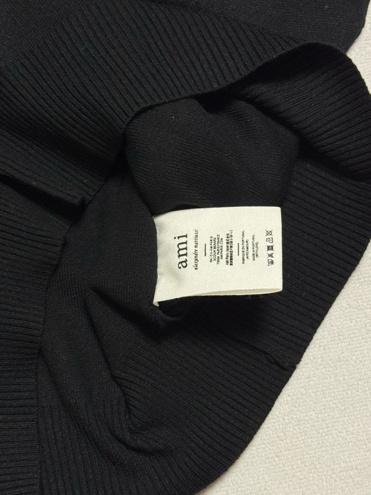 아미 긴팔 니트 셔츠 가디건 블랙 레드 하트탭 새상품 이미지