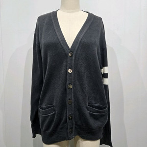 이세이미야케 네이비색상 스트라이프 가디건