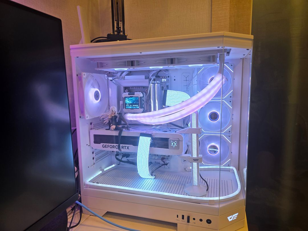 올화이트 초고사양 PC 조립컴퓨터 (울트라9 285k / RTX 5080 / 64GB / 2TB)--2