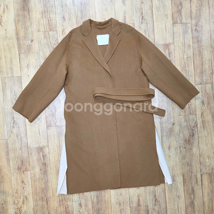 프론트로우(FRONTROW) 김나영 핸드메이드 퓨어울코트 프리사이즈--3