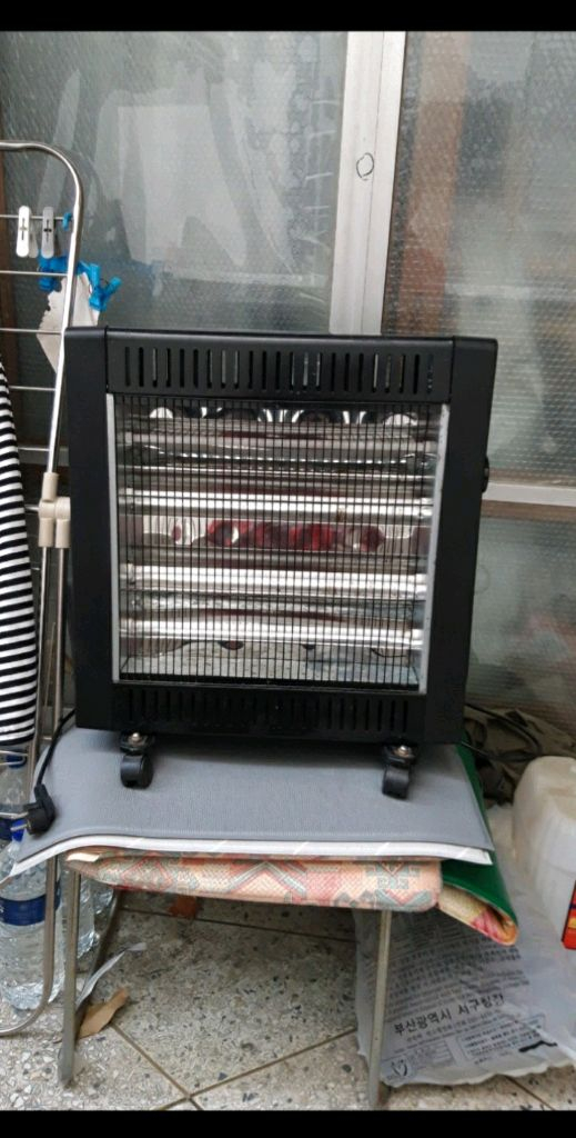 전기난로 열선4개(32인치티비크기)추가무료 온풍기는 무료나눔합니다 이미지