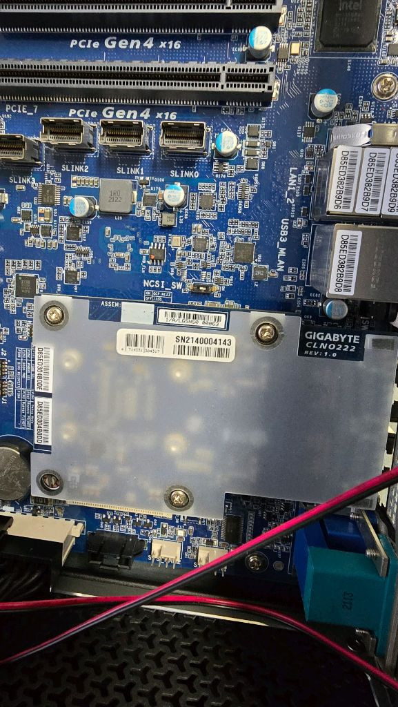 에픽 EPYC 7261 MZ32-AR0 CLN0222 1250W 이미지