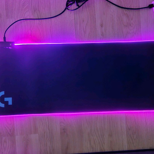 로지텍 LED 장패드
