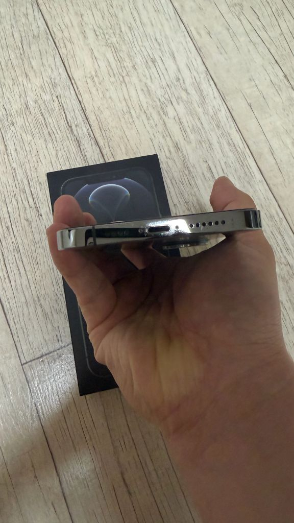 아이폰12프로맥스 256--4