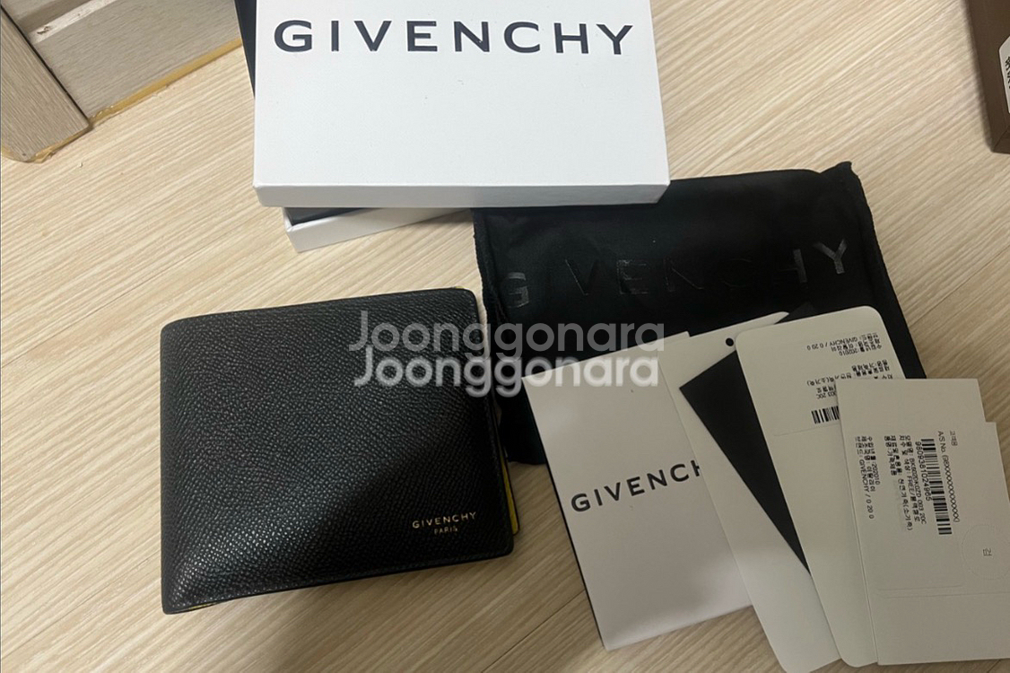 지방시 남자 반지갑--1