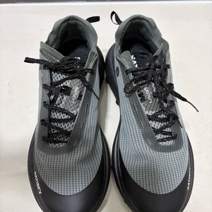 새티스파이 더 라커 쉐도우 트레일런닝화 265