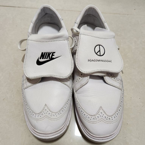 나이키운동화 피스마이너스원 권도1 화이트 이미지