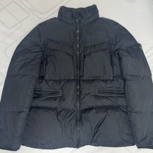 [L]백화점판 22FW 스톤아일랜드 크링클랩스 논후드 다운 패딩