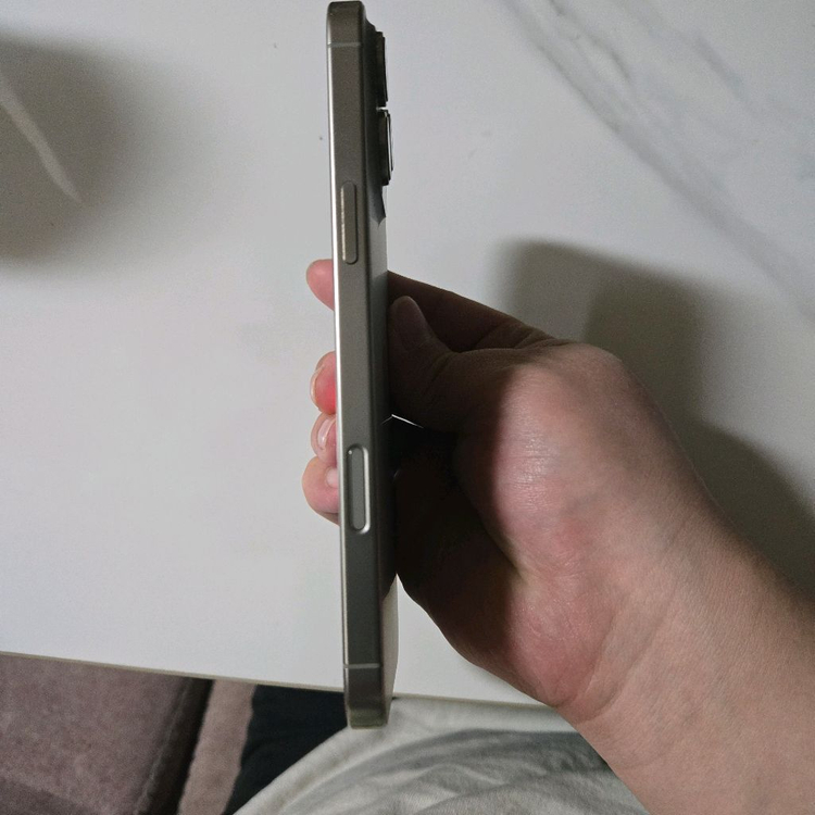 아이폰16pro max256GB--11