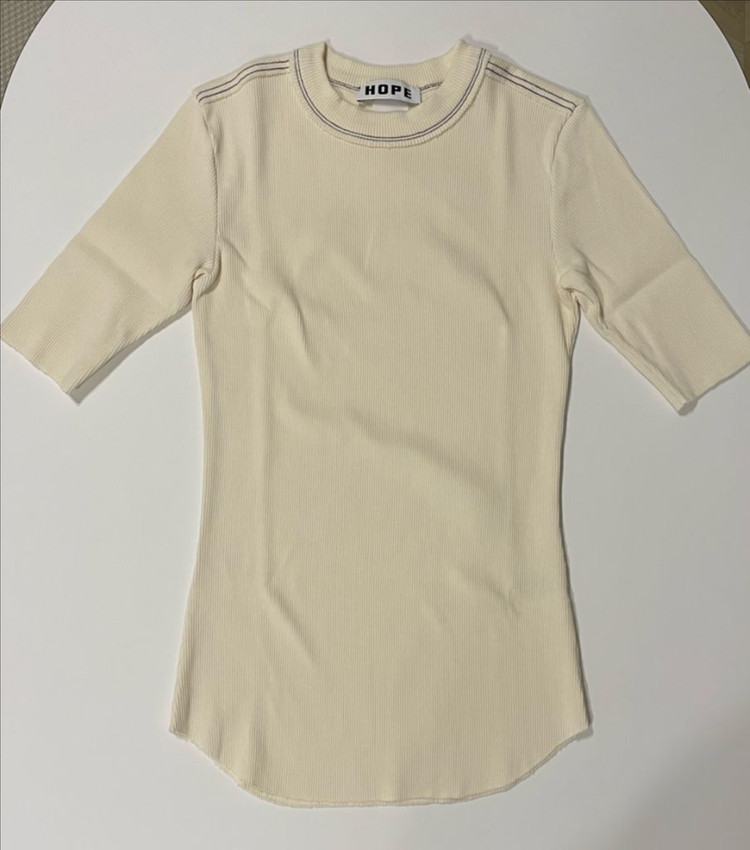 [새상품] HOPE 골지 하프슬리브 탑 5부 / 크림 F--2