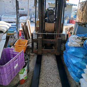 지게차 2.5톤 디젤 2단마스타 오토 이전해야됨 이미지